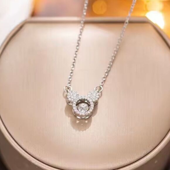 Silver Mickey Mouse Head with Dancing Diamond In Motion - Picture 1 of 6
